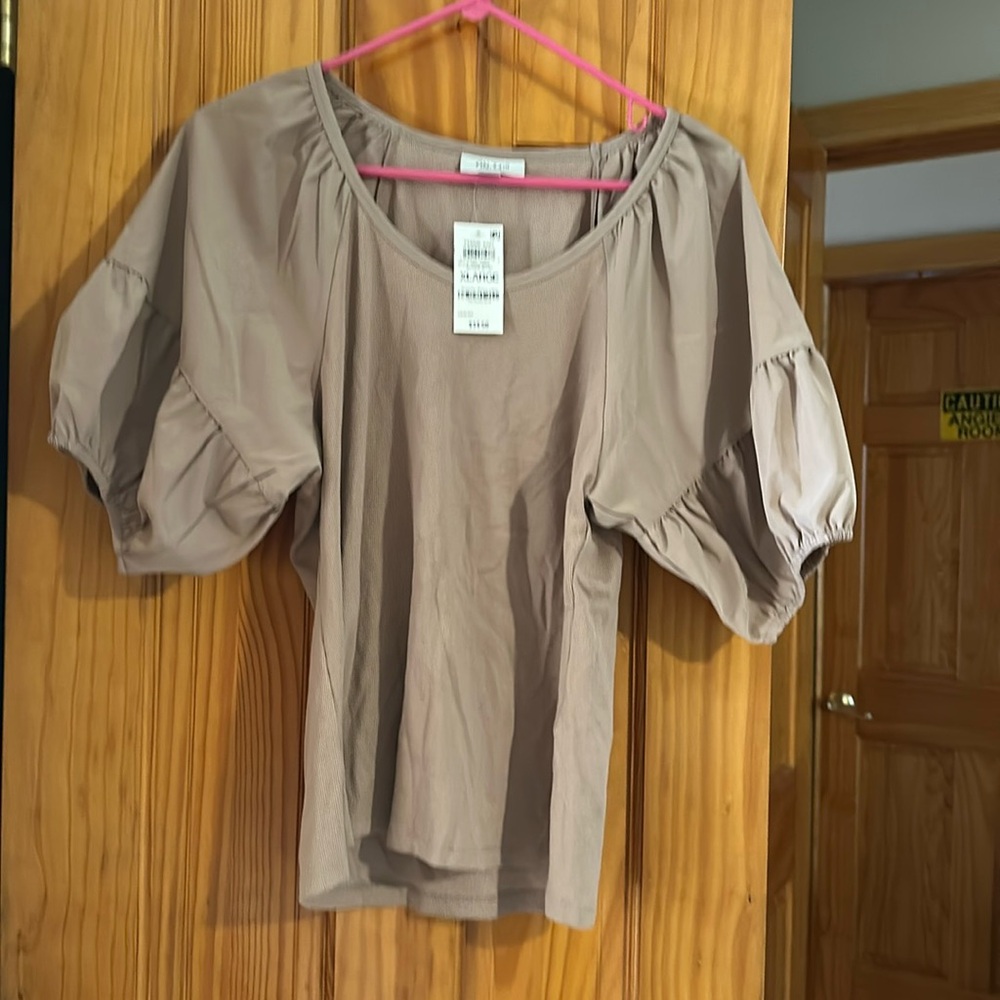 Brand new women’s shirt